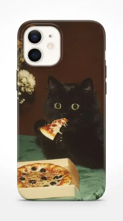 iPhone 12 Mini Kılıf - Pizza Yiyen Siyah Yavru Kedi featured