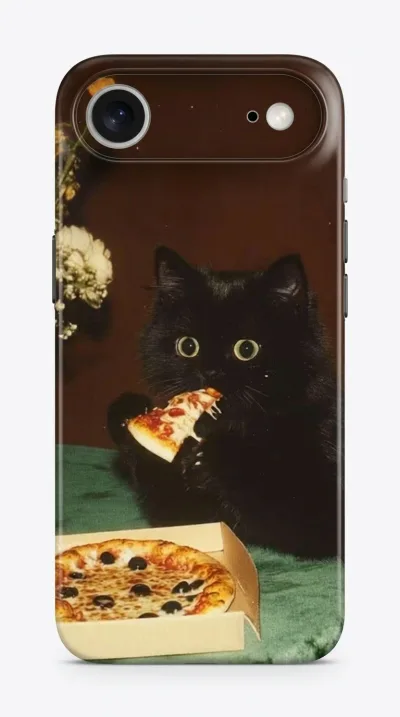 iPhone 17 Air Kılıf - Pizza Yiyen Siyah Yavru Kedi featured